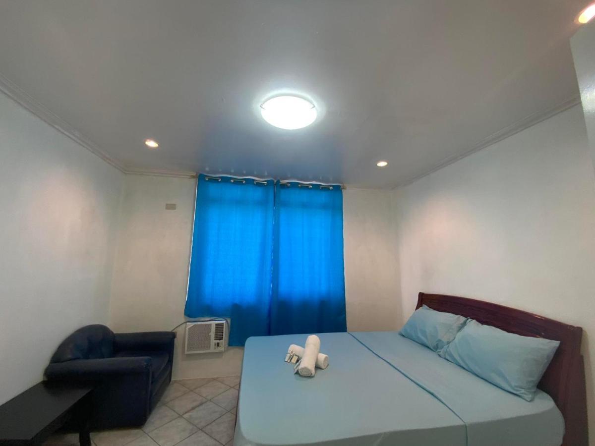 Romy's Place - Entire 3rd Floor