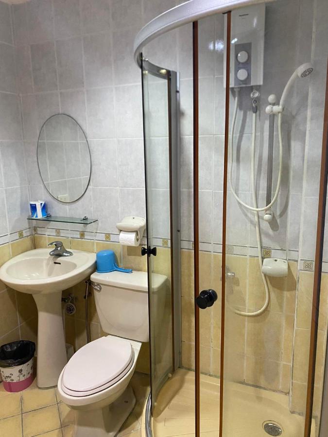 Romy's Place - Entire 3rd Floor Apartment Vigan